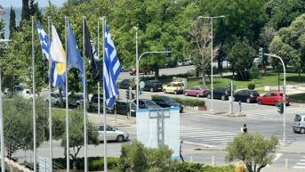 Η σημαία του ΠΑΟΚ στο δημαρχείο Θεσσαλονίκης! (pic)