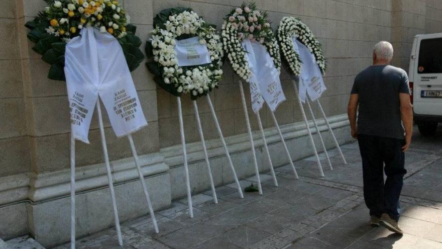 Στεφάνι από ΠΑΟΚ και Ιβάν Σαββίδη στην κηδεία του Π.Γιαννακόπουλου
