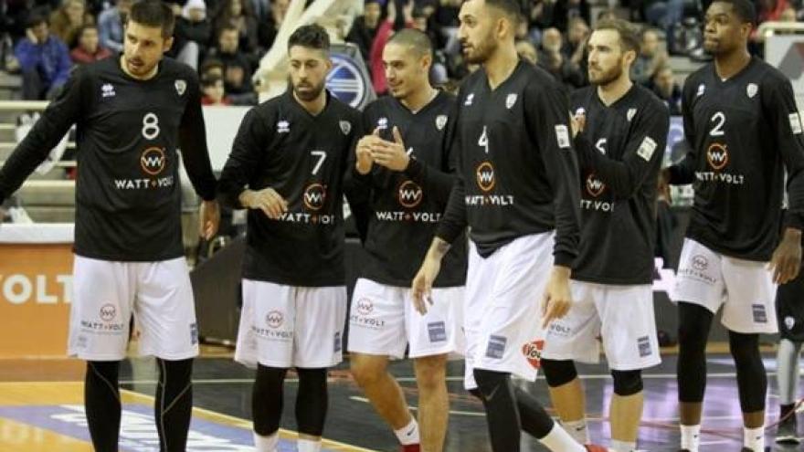 Η γέφυρα σωτηρίας με Ιβάν, οι ξένοι και η Χολόν... κορυφή