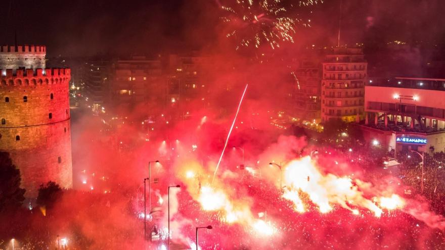 Η Θεσσαλονίκη στις φλόγες!