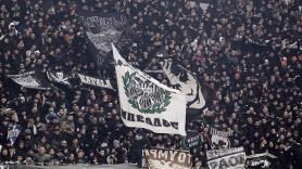 Δεν ξέχασε τον Παπέν η ασπρόμαυρη κερκίδα
