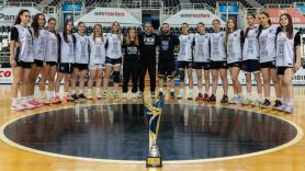 Μια παρέα κοριτσιών γράφει τη δική της ιστορία!