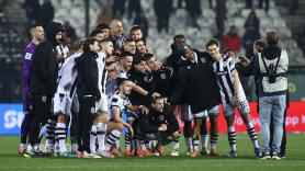 Το ελεφαντάκι που «έκλεψε» την παράσταση και έκανε χαρούμενη την κόρη του Οζντόεφ (pic)