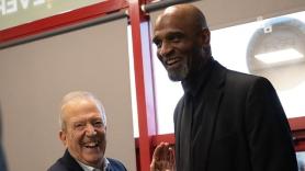 Ο Μπάρλοου και το ασπρόμαυρο reunion