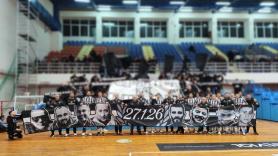 Υπόκλιση στον ασπρόμαυρο λαό! (vid)