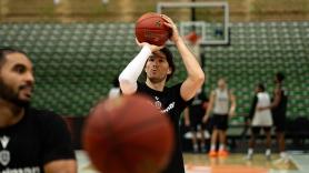 Όσμαν: «Ήμουν απαίσιος απόψε, πρέπει να βελτιώσουμε πολλά»