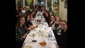 Οικογενειακό δείπνο σε γιορτινή ατμόσφαιρα!