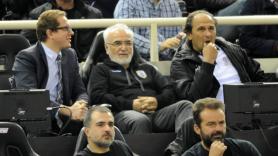 Το πανό στη… θέση του (pic)