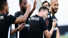 Οι ευχές του Βαρέλα στον Κάνιας (pic)