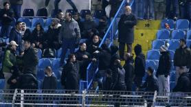 Ένταση και προσαγωγές οπαδών της Λαμίας (vid)