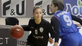 Καλπασμός για τις κορασίδες...