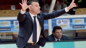 Κοιτάει προπονητές ο Δικέφαλος