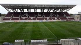 Κάκιστος ο αγωνιστικός χώρος στο AEL FC Arena(pic)