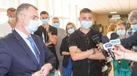 «Δίπλα στην κοινωνία»