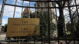 Εννιά ώρες και συνεχίζουν στην Ελβετία…