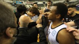 Τρίποντο σαν… buzzer beater (video)