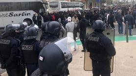 Άλλαξε στάση η γαλλική αστυνομία!
