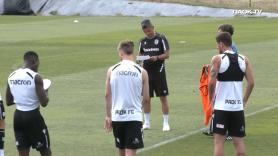 Παιχνίδι σε μικρό χώρο (vid)
