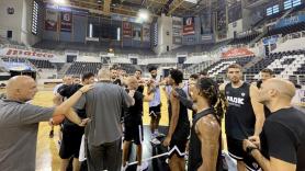 Διπλή προπόνηση και νέο φιλικό