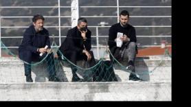 «Τι έχει να χάσει και δεν βάζει τον Τζίμα;»