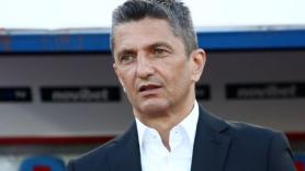 «Έκοψε» κάθε μεταγραφική κουβέντα ο Λουτσέσκου: «Για μένα δεν υπάρχει τίποτα, έχω συμβόλαιο με τον ΠΑΟΚ»