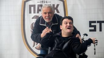 Ένας πατέρας – σύμβολο και ένα μεγάλο “πρέπει