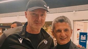 «Ασπρόμαυρη» συνάντηση στο αεροδρόμιο - Το... κλικ με Λουτσέσκου και Ζντοβτς (pic)