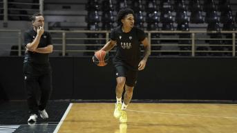 Προπόνηση και Χριστούγεννα στο γήπεδο