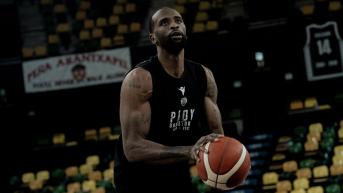 Η μεταγραφή του Ομορούγι φέρνει την αποχώρηση του Τζόουνς