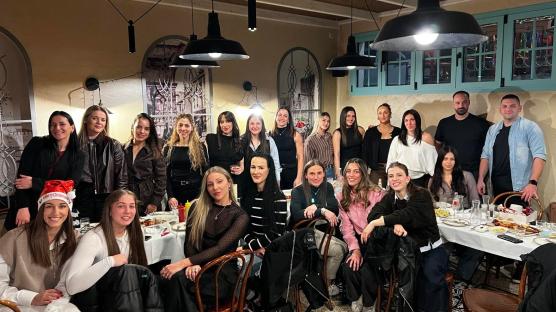 Σε υπέροχο κλίμα το Secret Santa του Χάντμπολ γυναικών του ΠΑΟΚ! (pics)