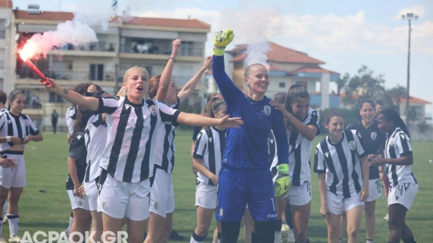 Το πανηγυρικό Photostory μετά την μαθηματική κατάκτηση του 19ου πρωταθλήματος ποδοσφαίρου γυναικών!
