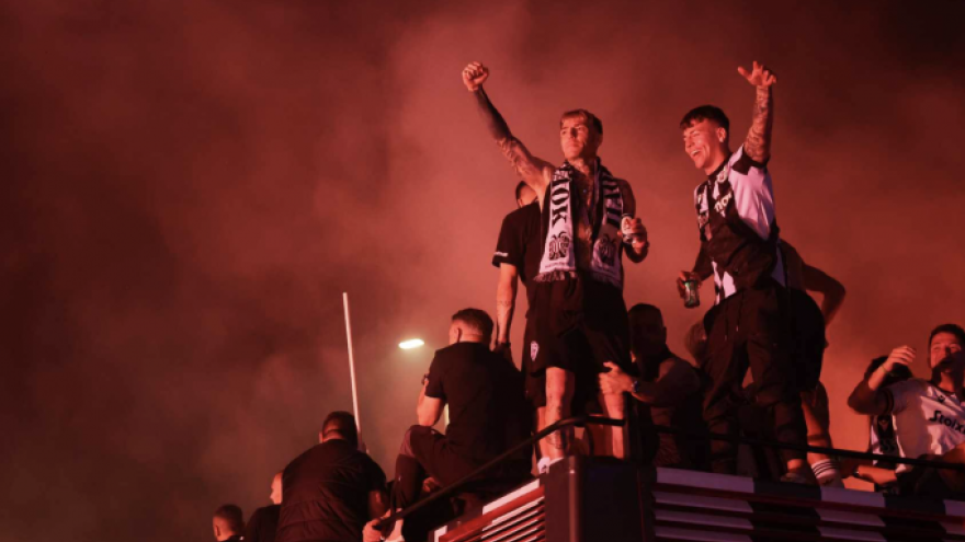 Απολαυστικός Μπράντον Τόμας στο SDNA, σε μία συνέντευξη μόνο στα ελληνικά! (vid)