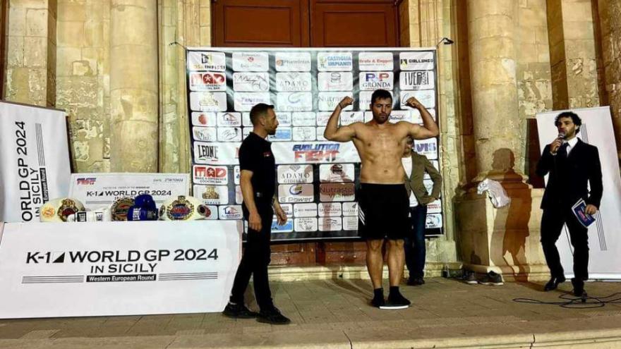 Τα έδωσε όλα συμμετέχοντας στην ελίτ του Κικ Μποξ ο Παύλος Κοχλιαρίδης!
