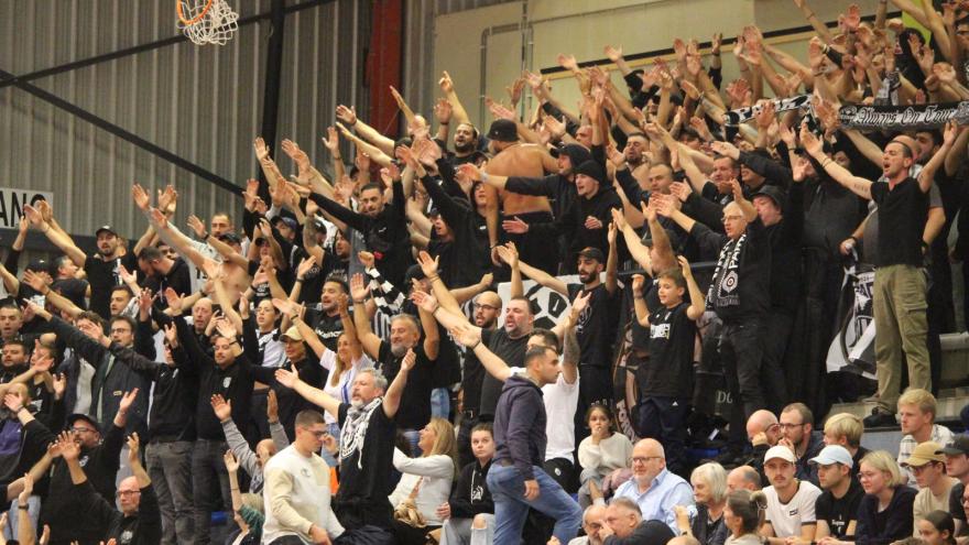 Απόβαση στο Φριμπούργκ! (pic)
