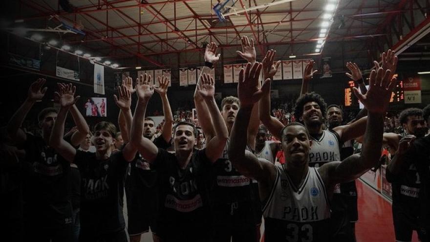 Η απονομή στον φιναλίστ ΠΑΟΚ (vid)