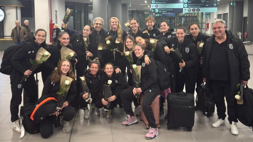 O Ησαϊάδης υποδέχτηκε την αποστολή του ΠΑΟΚ (pic)