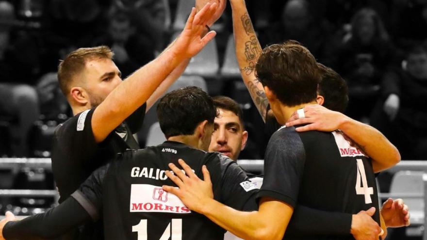 Λαβωμένος και κουρασμένος...