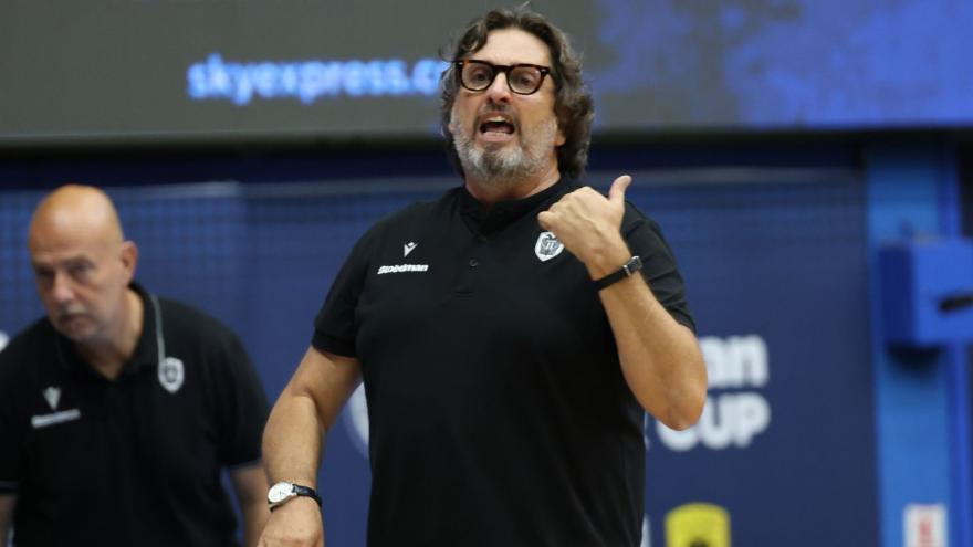 Τρινκιέρι: «Δεν καταλάβαμε τι σφύριζαν οι διαιτητές - Είμαι περήφανος για τους παίκτες μου»