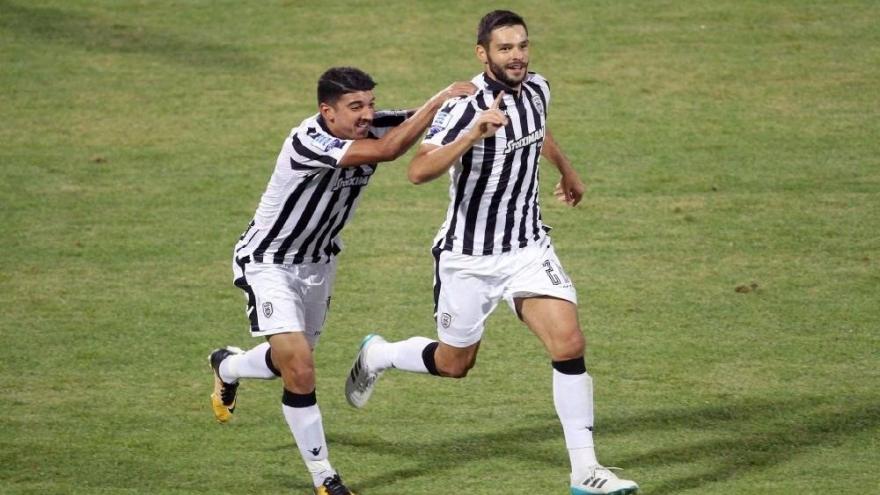 «Κοιτάμε μόνο μπροστά»