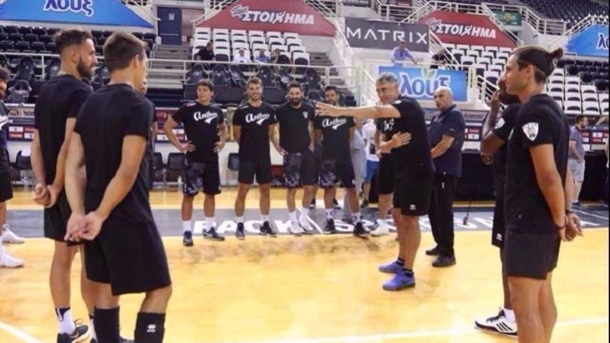 Επιστροφή στη σκληρή δουλειά