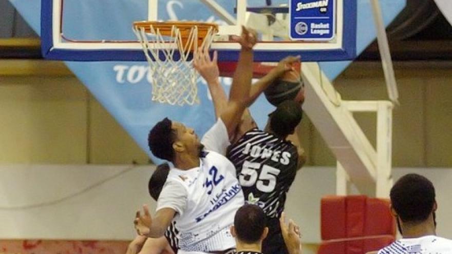 Κορυφαία επίδοση 3ετίας από τον Λάκι Τζόουνς