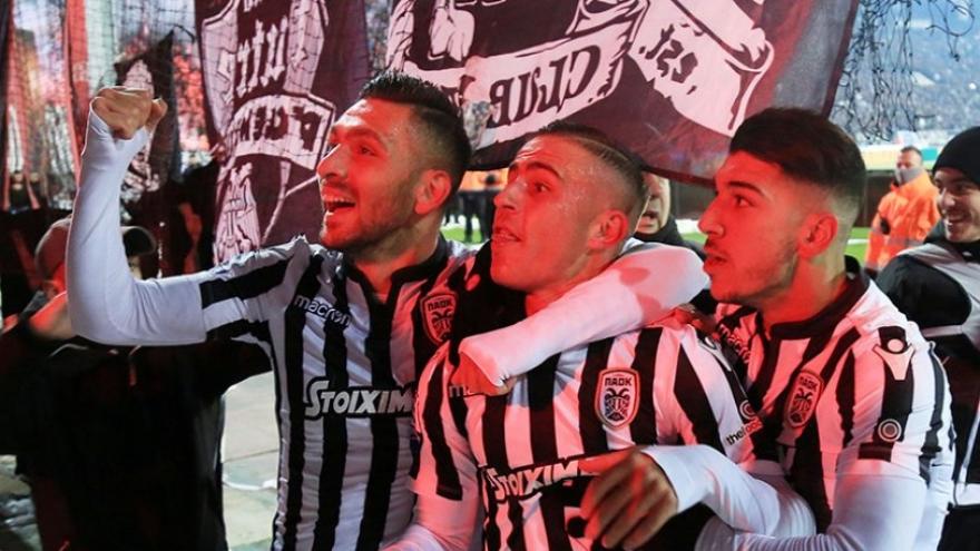 Να κάνει «όπλο» την αδυναμία του