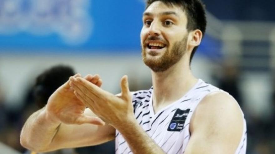 Παίζει και αποχαιρετά ο Κλάσεν