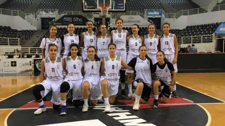 Άνετα πέρασαν οι κορασίδες από τη ΜΕΝΤ...