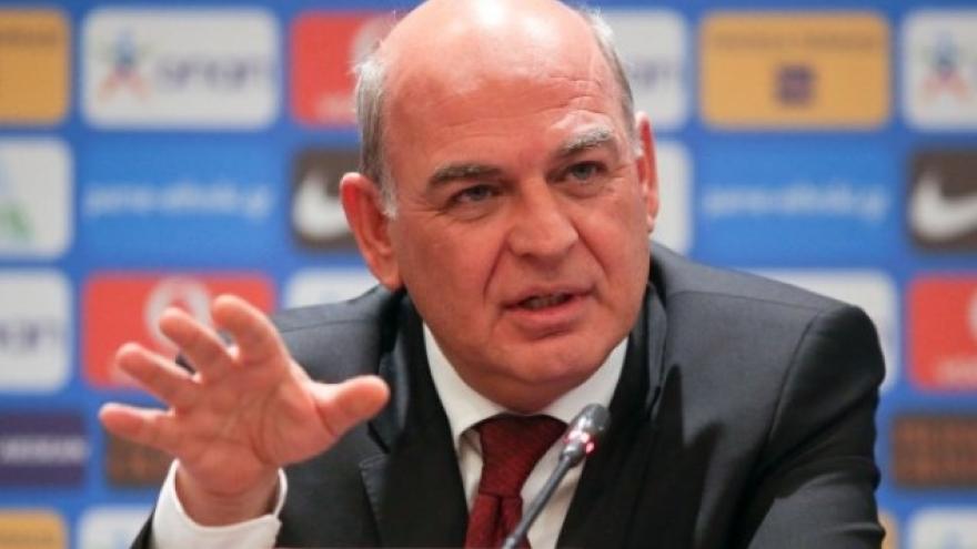 Ειδικά μέτρα πρότεινε ο Γραμμένος σε Χούμπελ για την αποφυγή του Grexit!