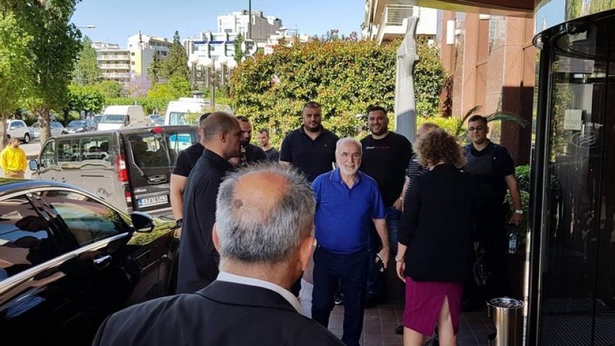 Στο ξενοδοχείο ο Σαββίδης! (video+pics)