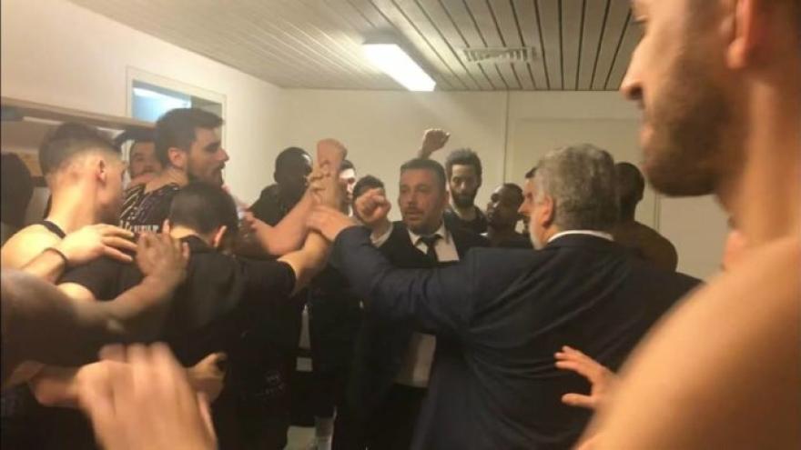 Συγχαρητήρια και… ζντό στα αποδυτήρια!