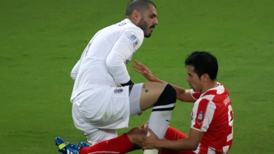«Το ποδόσφαιρο δεν είναι σημαντικό, ακόμα μια μάχη για την Ελλάδα» (pic)