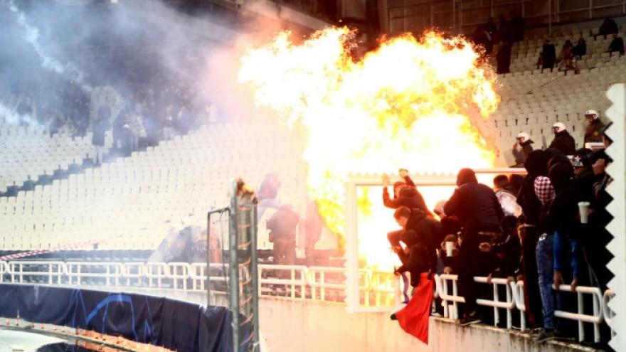 Κόλαση επεισοδίων στο ΟΑΚΑ (pics)