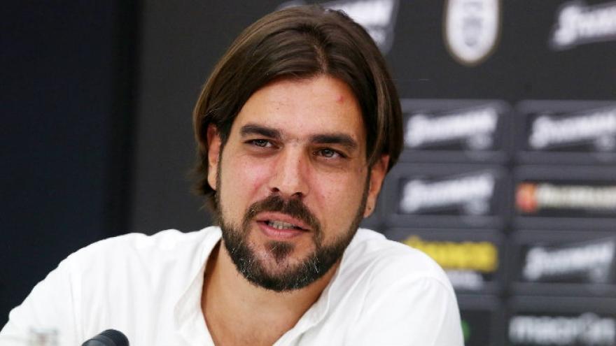 «Να αγιάσει το πληκτρολόγιο του»